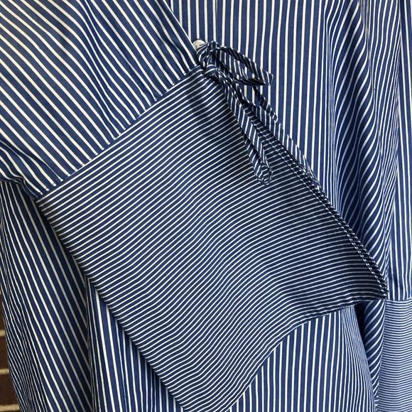 Loft Long Sleeve Button Down Shirt Blue and White Striped Tie Open Sleeves NWOT - Picture 5 of 5